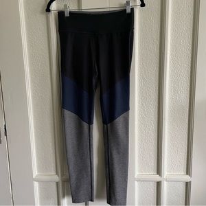 OV 7/8 Compression Leggings